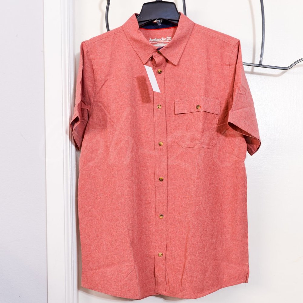 NWT Avalanche Men's‎ Short Sleeve Woven Shirts  RED